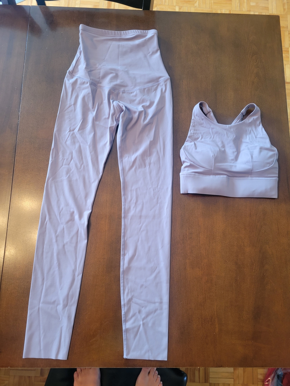 Rose Maternité Leggings & Seamless Lavender Sports Bra